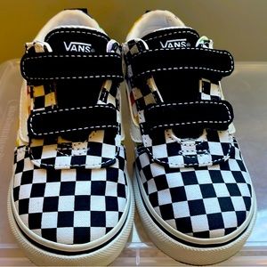 Super Cute Toddler Vans - Size 8